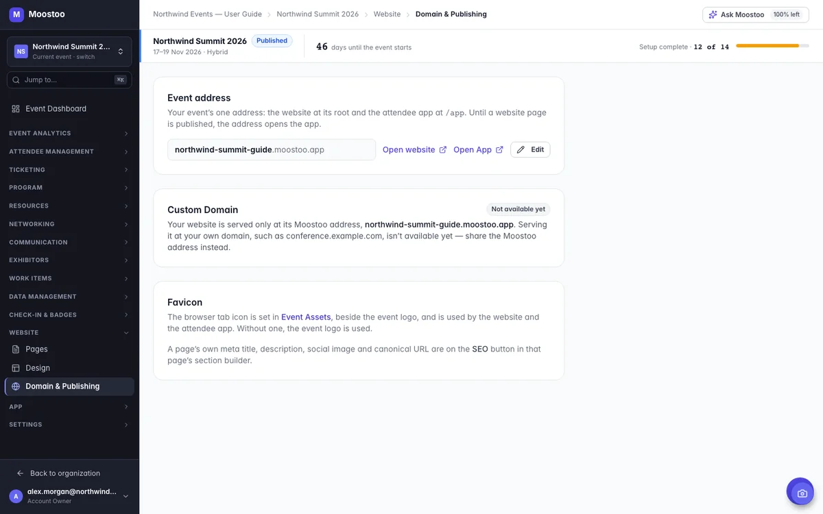 Moostoo Domain and Publishing screen with the event address, custom domain status and favicon note