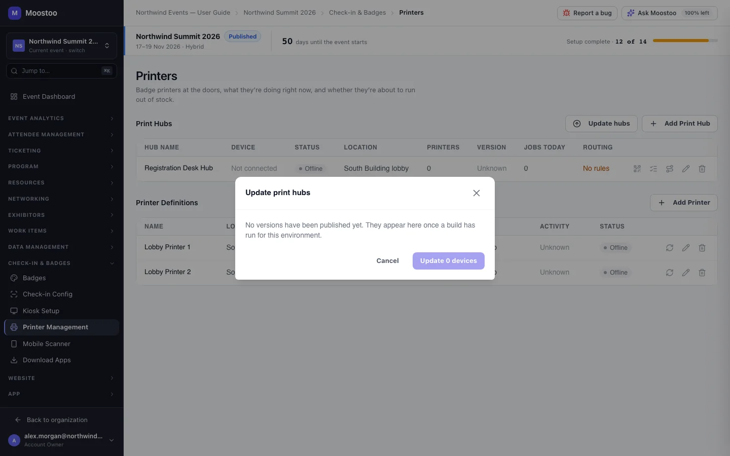 The Update print hubs dialog with a version picker and the list of devices to select